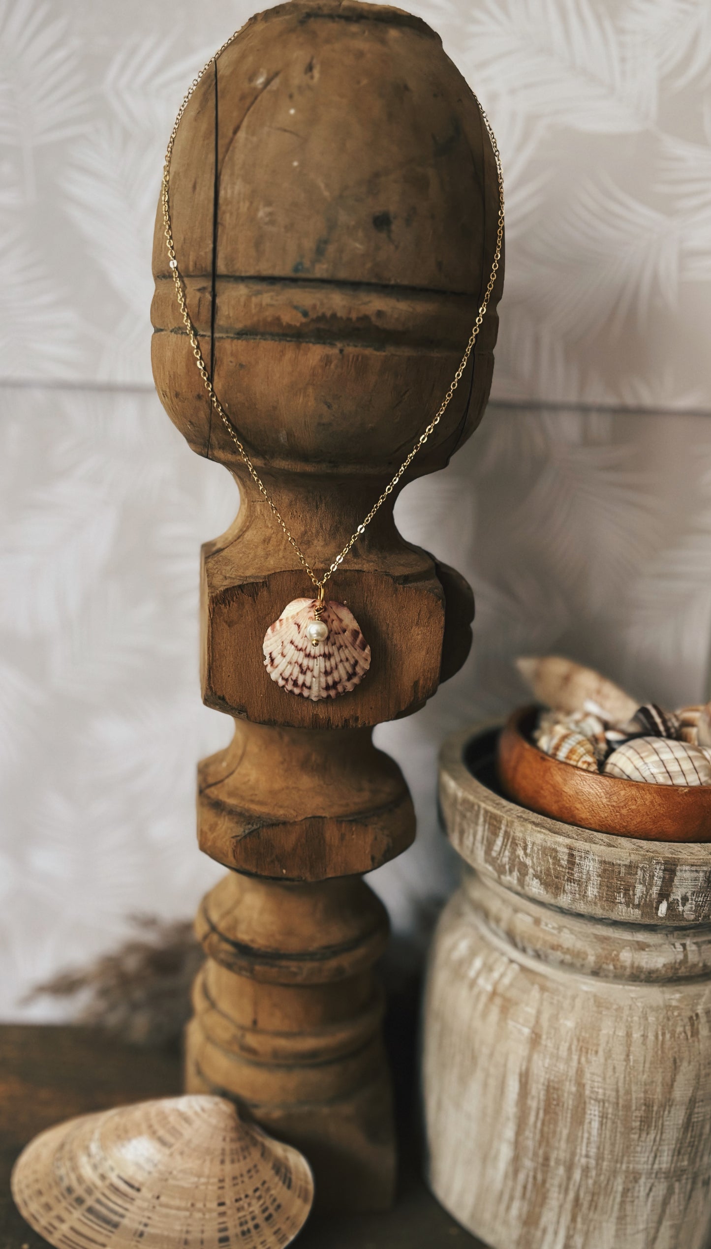 On the shoreline Necklace